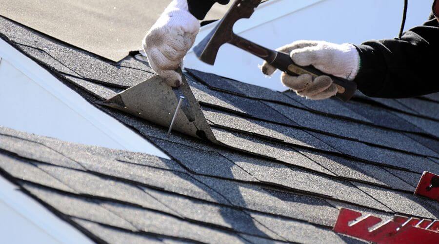 Professional gutter cleaning in Blanchard, IA